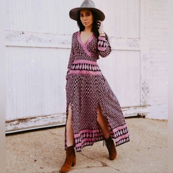 Anthropologie Raga Pink/Navy Avah Print Split Front Long Sleeve Maxi Dress - Picture 2 of 11